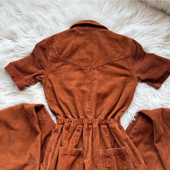 ASOS DESIGN CORD 70’s flare jumpsuit - Picture 3 of 9